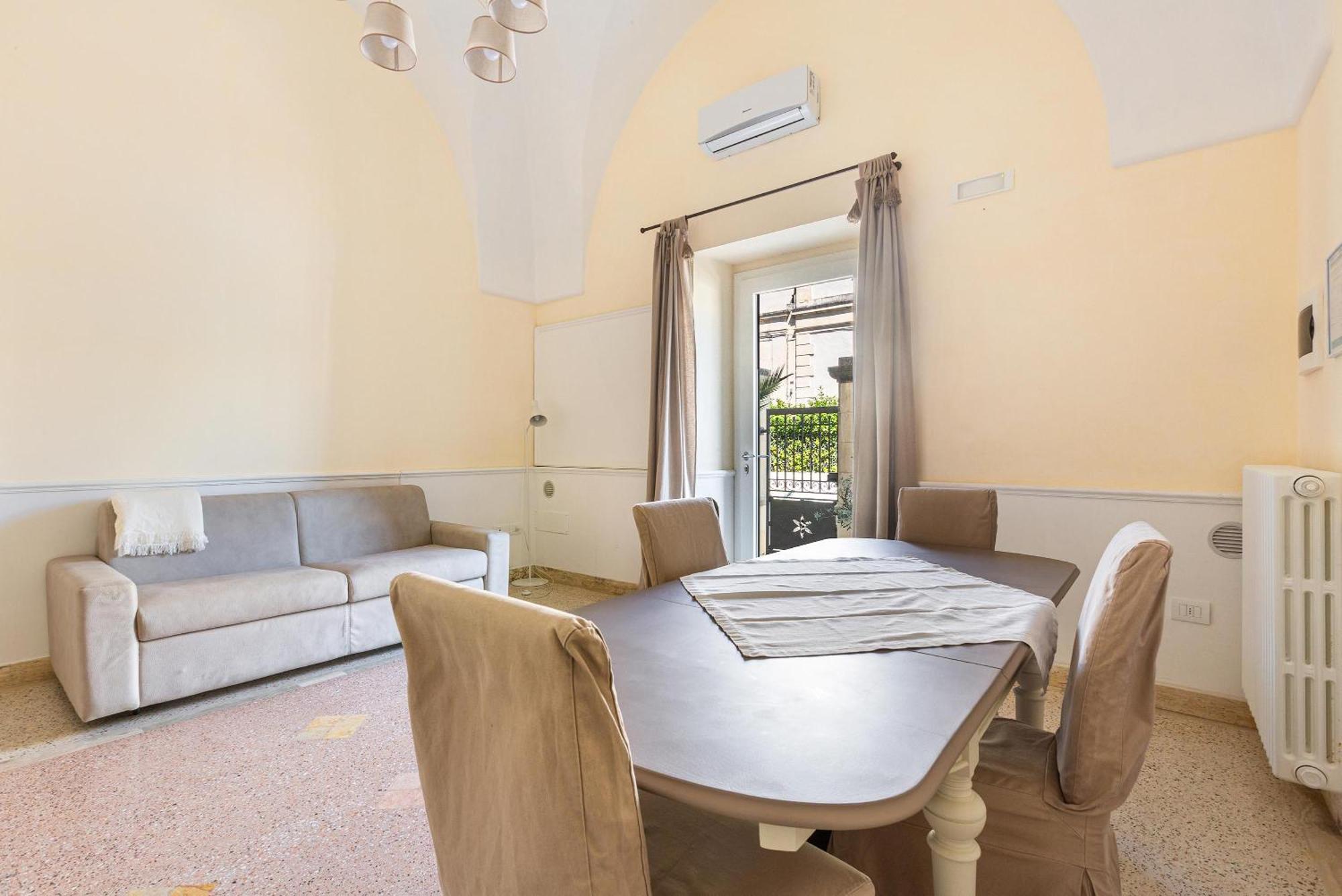 Dimora Le Tre Muse Guesthouse 레체 외부 사진